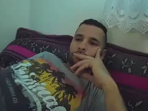 Snapshot of Dani_Lop chatting on January 17, 3:23 am Dani Lop online show from January 17, 3:23 am