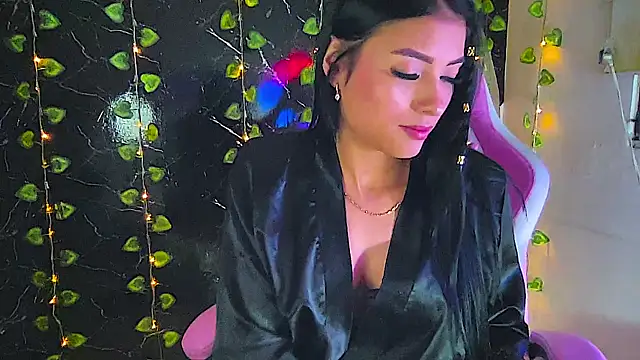 adda mancini online show from December 8, 2:28 am