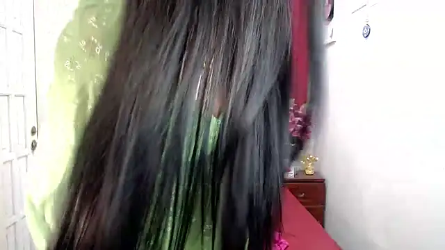 Snapshot of xSexynineDollx chatting on February 12, 10:48 pm xSexynineDollx online show from February 12, 10:48 pm