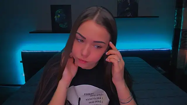 Snapshot of AlexaBarkley chatting on December 30, 3:14 am AlexaBarkley online show from December 30, 3:14 am