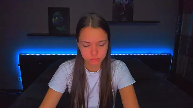 Snapshot of AlexaBarkley chatting on November 12, 12:11 am AlexaBarkley online show from November 12, 12:11 am