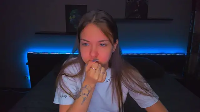 AlexaBarkley online show from March 13, 12:28 am