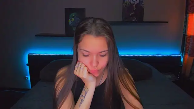 AlexaBarkley online show from April 1, 12:44 am