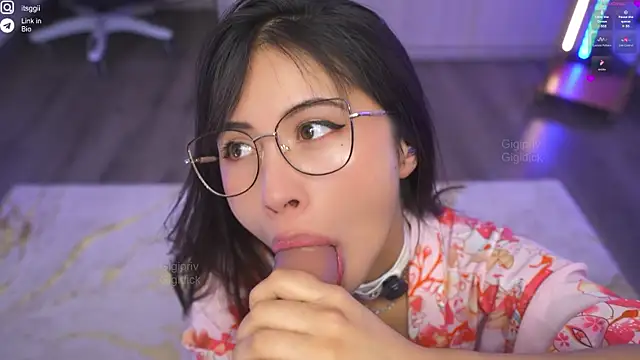 Gigi ohlala online show from September 10, 1:44 pm