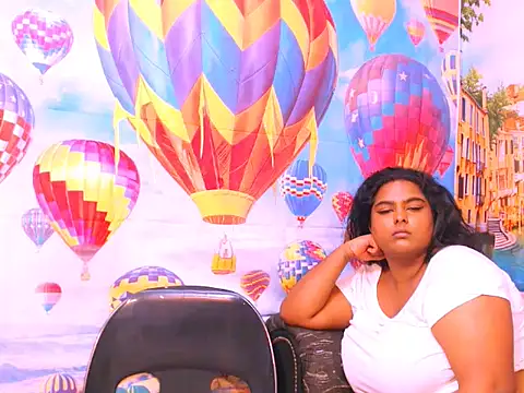 Indianfairy99 online show from December 19, 10:21 pm