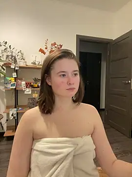 Snapshot of sweetest_pie chatting on January 29, 10:01 pm sweetest pie online show from January 29, 10:01 pm