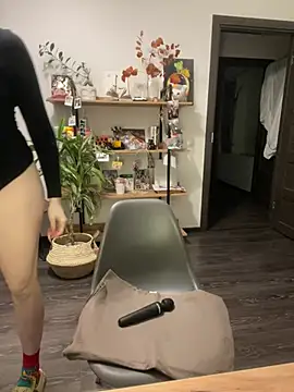 Snapshot of sweetest_pie chatting on February 11, 4:35 pm sweetest pie online show from February 11, 4:35 pm