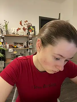 Snapshot of sweetest_pie chatting on March 15, 7:59 pm sweetest pie online show from March 15, 7:59 pm