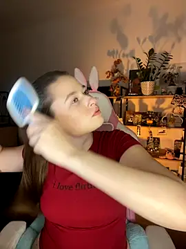 Snapshot of sweetest_pie chatting on October 25, 8:47 pm sweetest pie online show from October 25, 8:47 pm