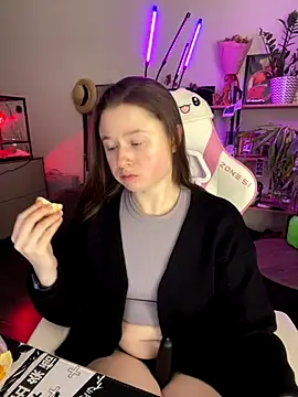 sweetest pie online show from December 22, 9:01 pm