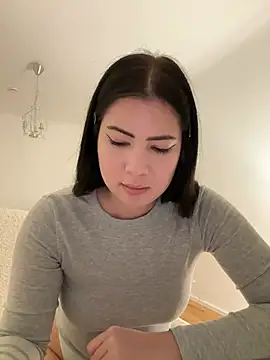 clairewntr online show from January 19, 10:39 pm