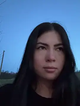 clairewntr online show from March 21, 6:07 pm