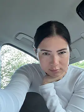 clairewntr online show from October 1, 4:24 pm