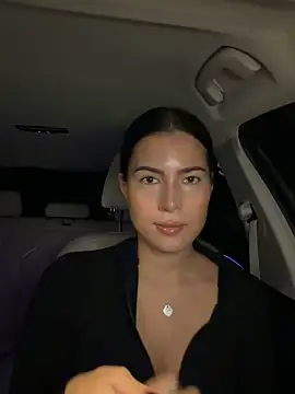 clairewntr online show from October 21, 7:25 pm