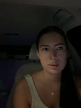 clairewntr online show from November 11, 9:15 pm