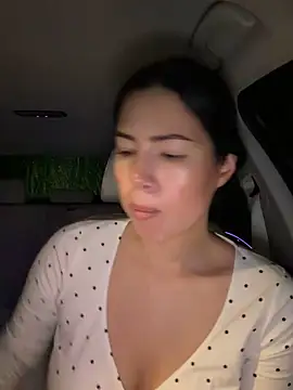 clairewntr online show from November 28, 8:55 pm