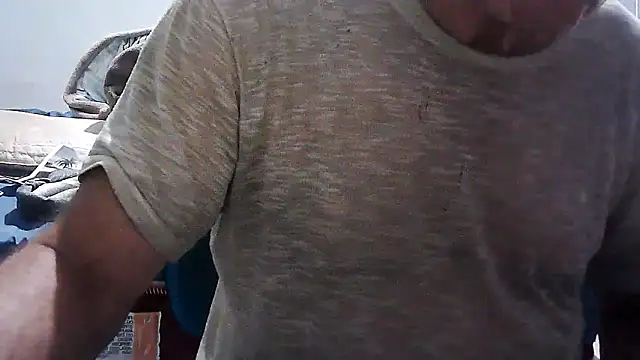 Snapshot of eduar570 chatting on October 22, 12:44 am eduar570 online show from October 22, 12:44 am