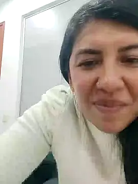 aisha latina online show from January 24, 6:14 pm