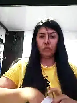 aisha latina online show from January 29, 2:40 am