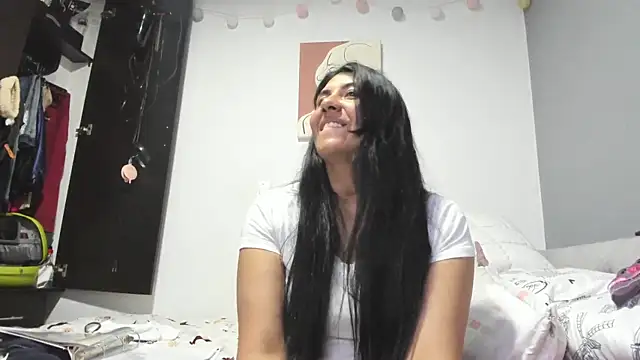 aisha latina online show from February 13, 12:02 am