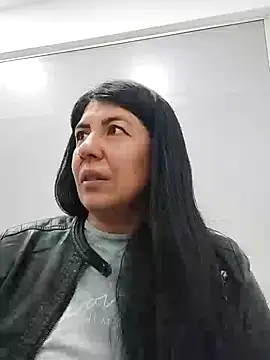 aisha latina online show from February 18, 2:49 pm