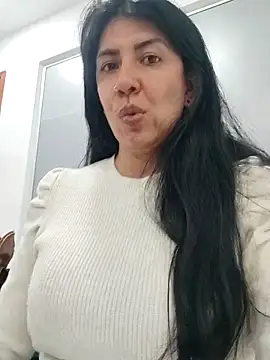 aisha latina online show from March 20, 2:53 pm