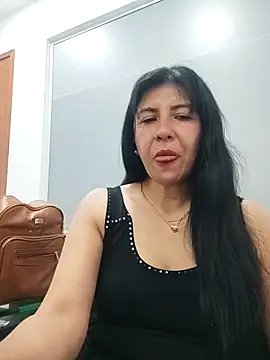 aisha latina online show from September 19, 3:02 pm