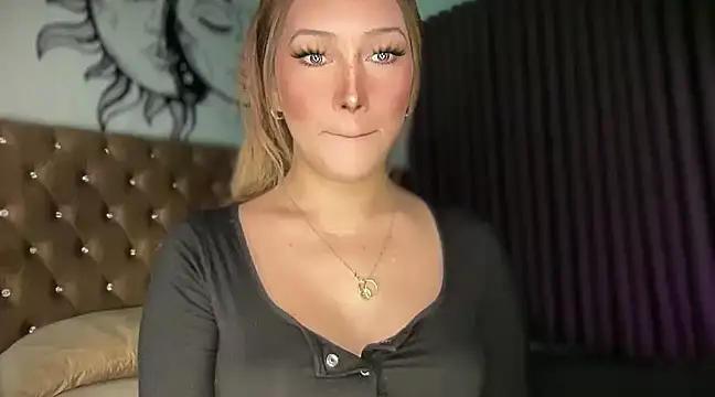 Jasmine Elcock online show from January 15, 5:05 pm