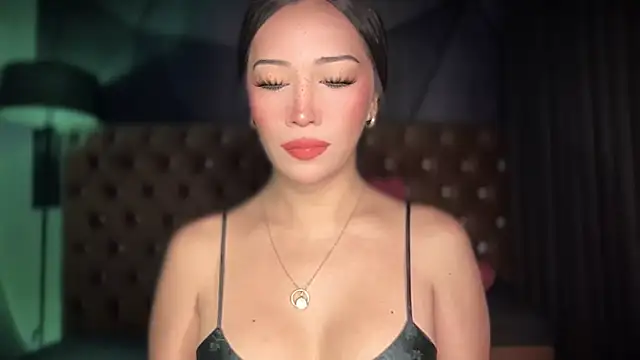 Jasmine Elcock online show from September 18, 8:55 pm