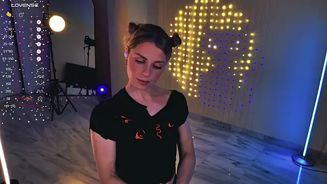 Arielle  03 online show from May 31, 12:19 am