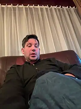 Snapshot of Taxidriver1988 chatting on January 1, 10:03 pm Taxidriver1988 online show from January 1, 10:03 pm