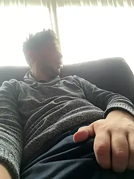 Snapshot of Taxidriver1988 chatting on January 5, 12:21 pm Taxidriver1988 online show from January 5, 12:21 pm