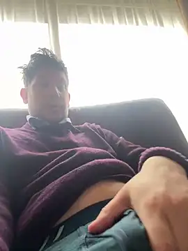 Snapshot of Taxidriver1988 chatting on January 23, 9:50 am Taxidriver1988 online show from January 23, 9:50 am