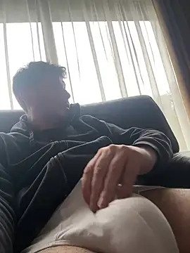 Snapshot of Taxidriver1988 chatting on March 15, 8:48 am Taxidriver1988 online show from March 15, 8:48 am