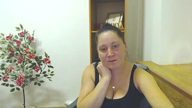 Snapshot of JosieJun_ chatting on October 21, 5:13 pm JosieJun online show from October 21, 5:13 pm