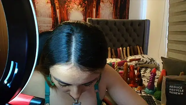 sofia23dirty online show from April 19, 8:11 pm