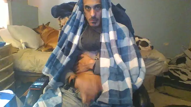 Snapshot of hottboyy45 chatting on February 28, 8:07 pm hottboyy45 online show from February 28, 8:07 pm