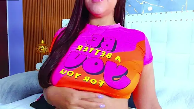 IrresistibleMilf online show from February 7, 12:50 pm