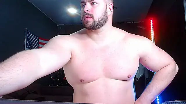 Snapshot of muscularjohnforuX chatting on February 10, 3:53 pm muscularjohnforuX online show from February 10, 3:53 pm