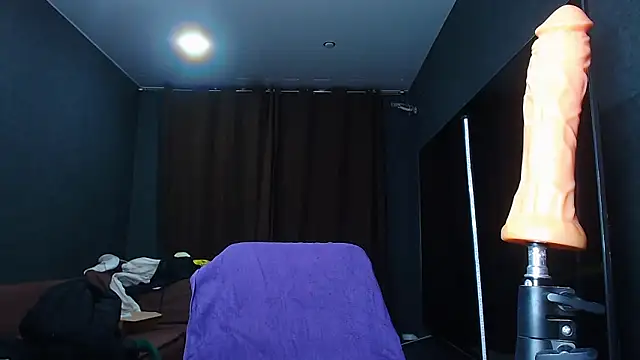 Snapshot of muscularjohnforuX chatting on March 15, 6:43 pm muscularjohnforuX online show from March 15, 6:43 pm