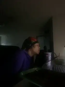 Snapshot of CutieFrmthehood chatting on January 8, 2:14 pm CutieFrmthehood online show from January 8, 2:14 pm