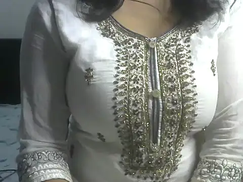 Snapshot of SiaraSiyA chatting on January 2, 5:50 pm SiaraSiyA online show from January 2, 5:50 pm