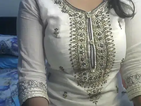 Snapshot of SiaraSiyA chatting on January 15, 2:35 pm SiaraSiyA online show from January 15, 2:35 pm