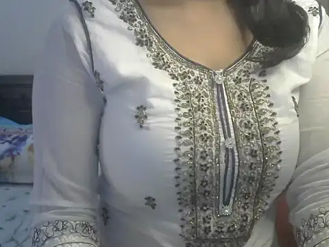 Snapshot of SiaraSiyA chatting on February 2, 9:19 am SiaraSiyA online show from February 2, 9:19 am