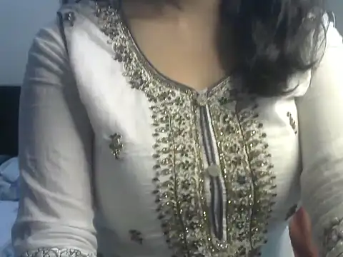 Snapshot of SiaraSiyA chatting on February 16, 9:27 pm SiaraSiyA online show from February 16, 9:27 pm