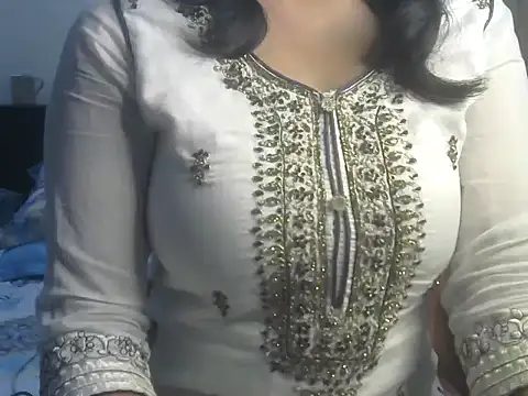 Snapshot of SiaraSiyA chatting on February 21, 7:10 pm SiaraSiyA online show from February 21, 7:10 pm