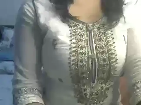 Snapshot of SiaraSiyA chatting on February 23, 6:01 pm SiaraSiyA online show from February 23, 6:01 pm