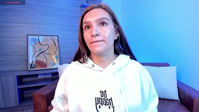 miataylorr1 online show from February 28, 12:20 pm