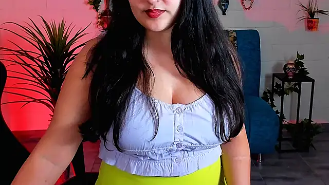 Snapshot of CeceliaJohnson chatting on October 7, 8:11 am CeceliaJohnson online show from October 7, 8:11 am