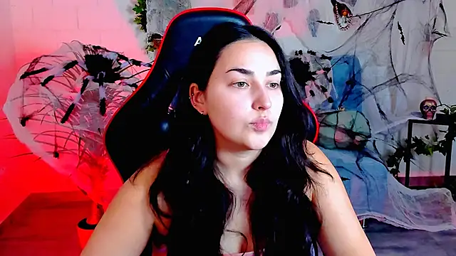 Snapshot of CeceliaJohnson chatting on October 30, 8:16 am CeceliaJohnson online show from October 30, 8:16 am